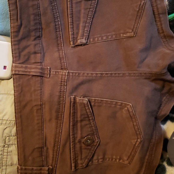 Shorts - Picture 4 of 4